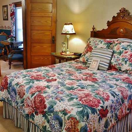 La Porte Arbor Hill Inn מראה חיצוני תמונה