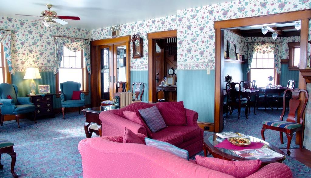 La Porte Arbor Hill Inn מראה חיצוני תמונה