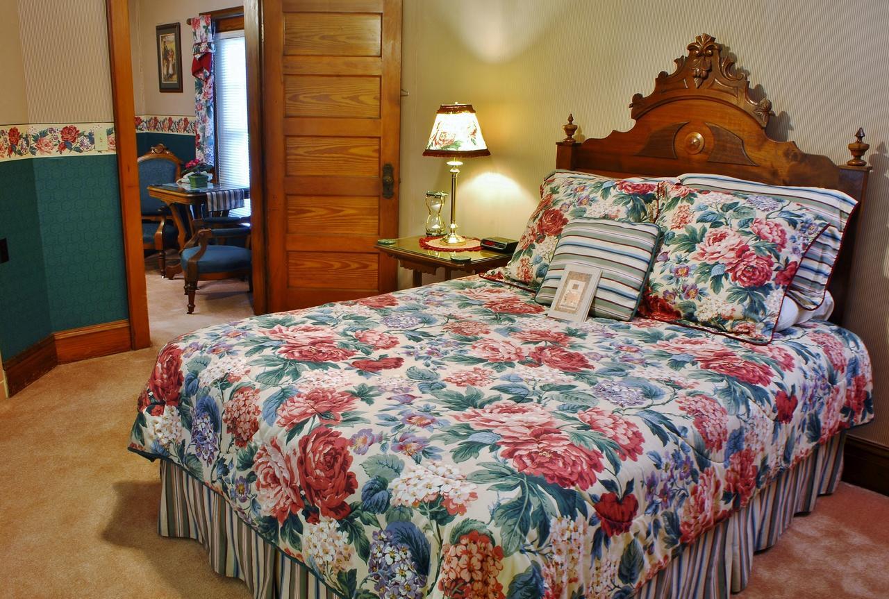 La Porte Arbor Hill Inn מראה חיצוני תמונה