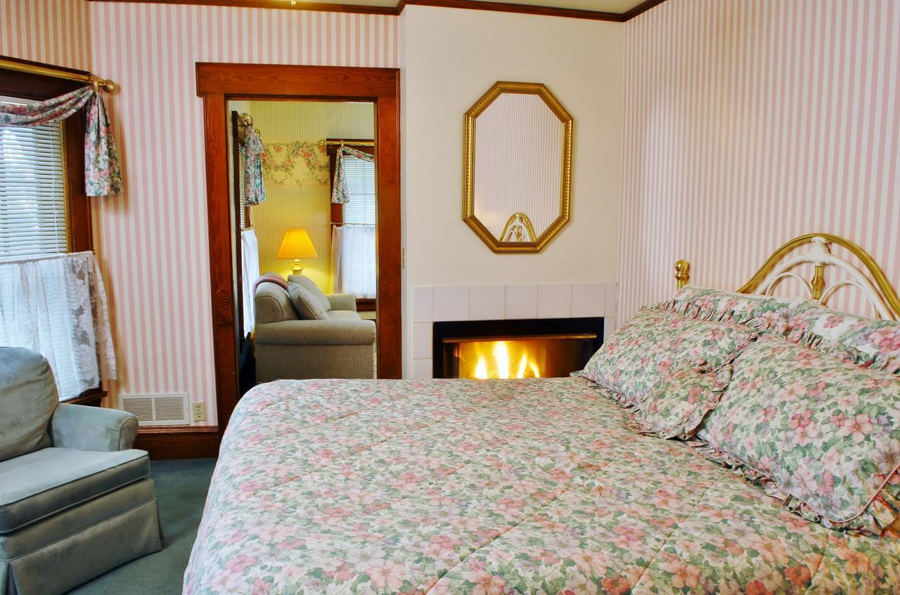 La Porte Arbor Hill Inn מראה חיצוני תמונה