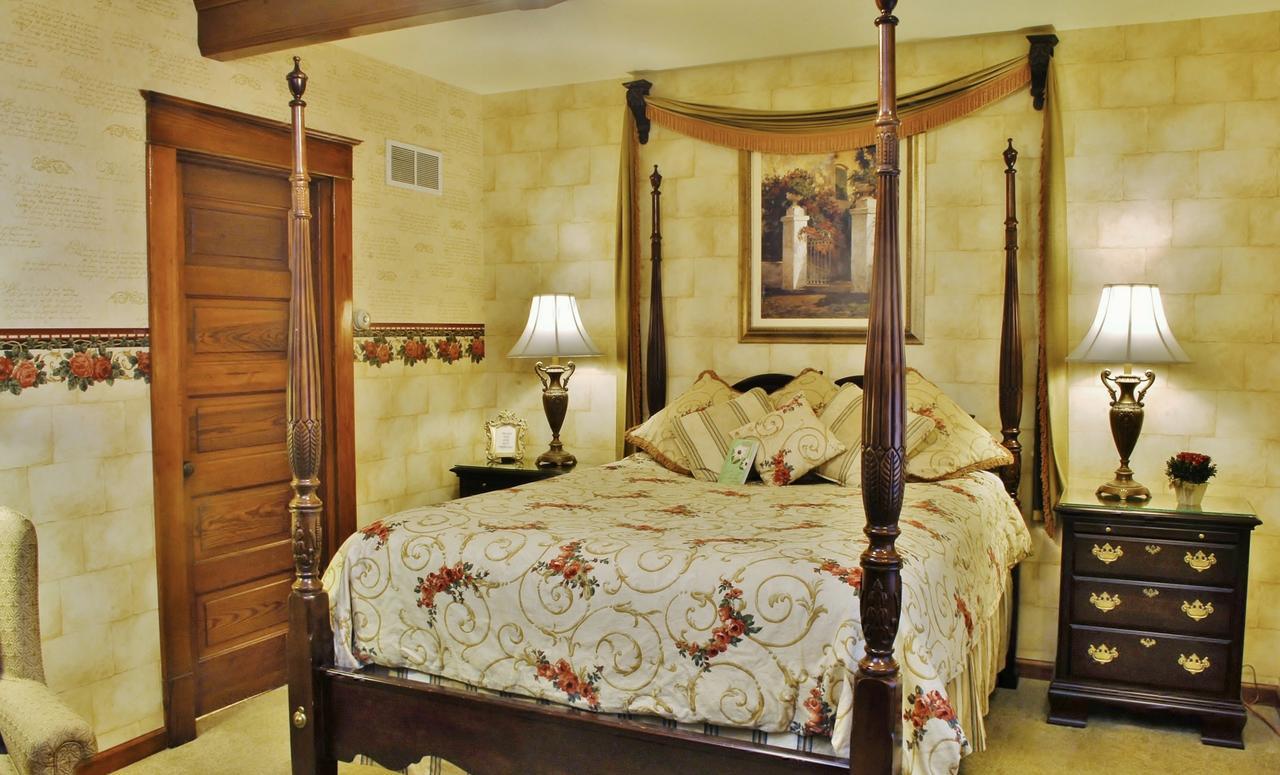 La Porte Arbor Hill Inn מראה חיצוני תמונה