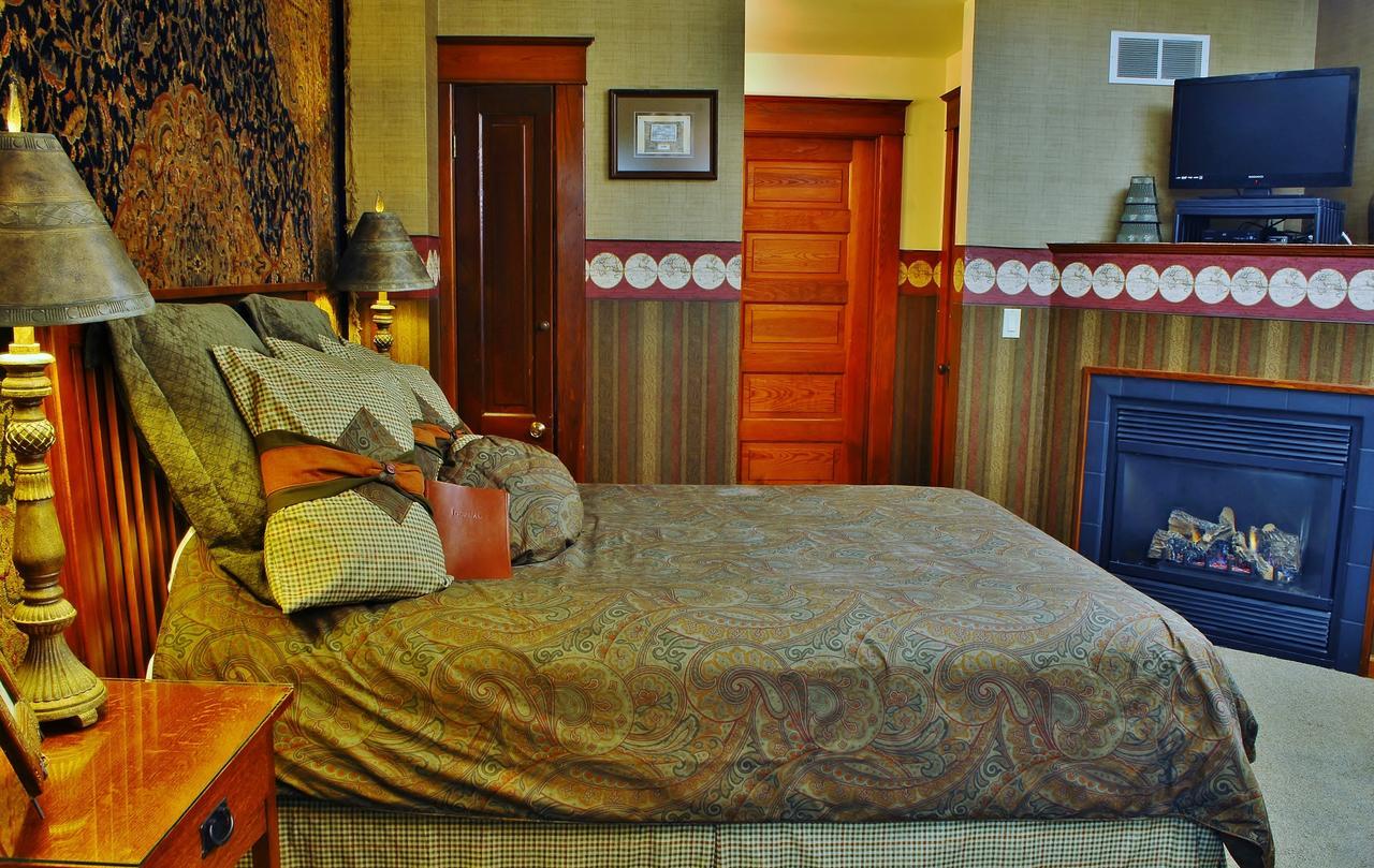 La Porte Arbor Hill Inn מראה חיצוני תמונה