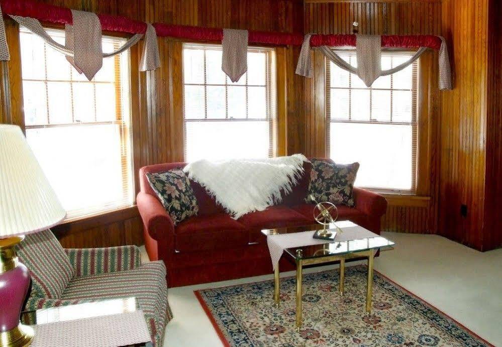 La Porte Arbor Hill Inn מראה חיצוני תמונה